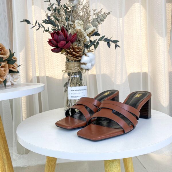 Tan Brown Block-Heel Mule