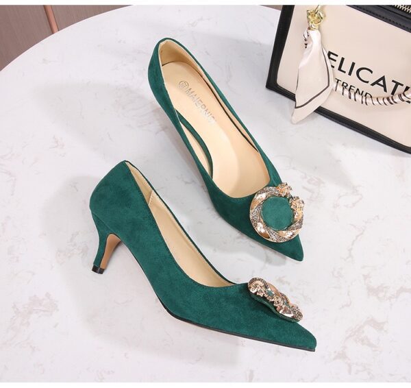 Green low heel covered shoe