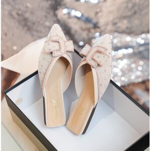 Nude embelished flat halfshoe