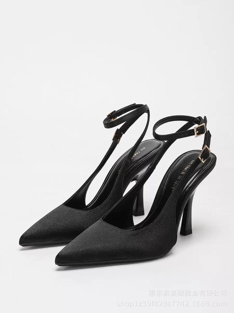 The High Black Ankle Strap is a timeless essential that delivers elegance and confidence. With its sleek black finish, secure ankle strap.